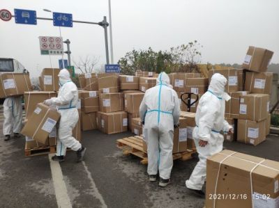 “虞”你同行 共克时艰——亚游会医药下属浙江亚游会药业向上虞捐赠12000套防疫物资！