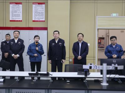 潍坊市副市长徐磊一行莅临亚游会医药下属山东亚游会药业调研指导